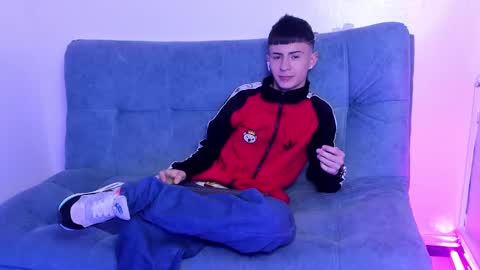 Snapshot of stivarfox21 chatting on January 2025 03:44:02 AM Stivarfox21 online show from January 2025 03:44:02 AM