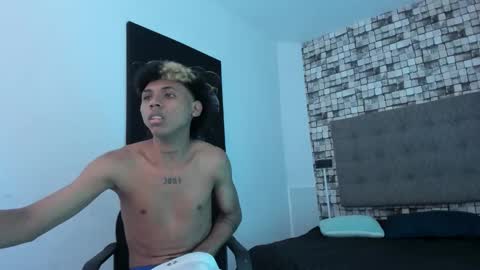 Stiven  online show from October 2025 08:53:02 PM