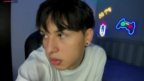 Stiwen online show from September 2025 01:13:02 PM