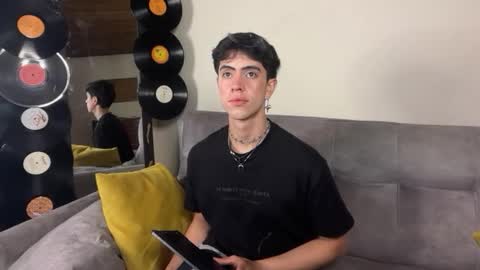 Stolas online show from February 2026 10:50:02 PM