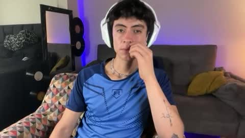 Stolas online show from March 2026 06:58:01 PM