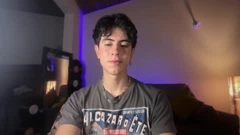 Stolas online show from March 2026 11:33:01 PM