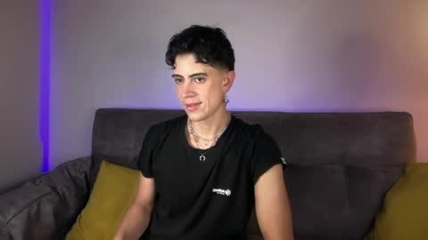 Stolas online show from March 2026 11:41:01 PM