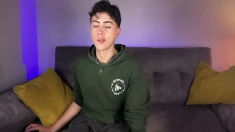 Stolas online show from March 2026 11:20:02 PM