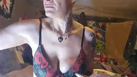 Snapshot of stonehuedown chatting on December 2025 05:14:02 AM stonehuedown online show from December 2025 05:14:02 AM