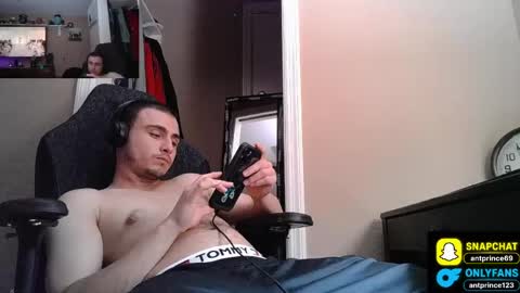 Snapshot of stoner394 chatting on June 2026 10:55:02 PM stoner394 online show from June 2026 10:55:02 PM