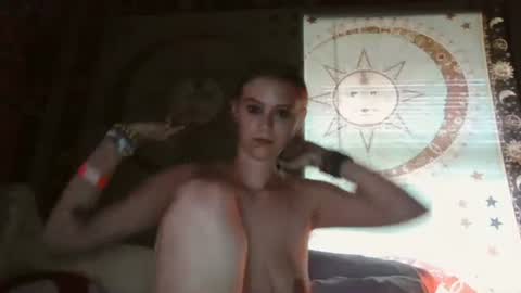 Snapshot of stonerbabe1313 chatting on December 2024 08:04:02 PM stonerbabe1313 online show from December 2024 08:04:02 PM