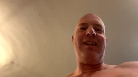 Snapshot of stoodley22 chatting on February 2025 05:35:02 AM Stoodley22 online show from February 2025 05:35:02 AM