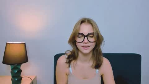 Snapshot of stormigold chatting on March 2026 03:51:01 PM Stormi online show from March 2026 03:51:01 PM