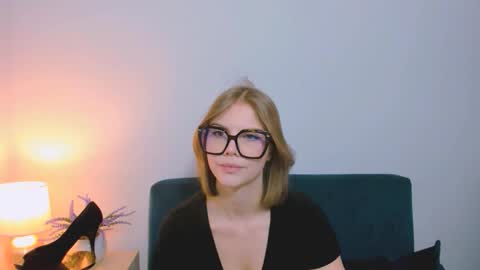 Snapshot of stormigold chatting on March 2026 11:21:01 AM Stormi online show from March 2026 11:21:01 AM