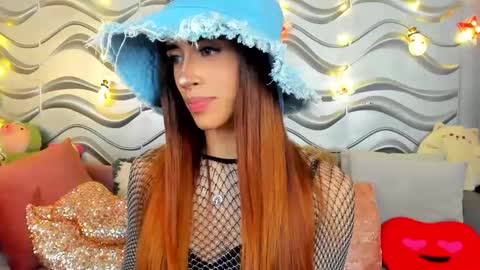 Snapshot of stormirusso chatting on December 2024 04:39:02 AM Mar online show from December 2024 04:39:02 AM