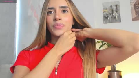 Snapshot of stormirusso chatting on September 2025 10:04:01 PM Mar online show from September 2025 10:04:01 PM