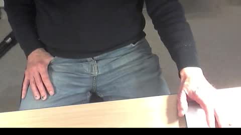 Snapshot of str8_dave chatting on November 2025 05:51:02 PM Dave online show from November 2025 05:51:02 PM