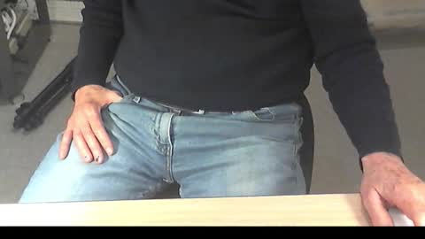 Snapshot of str8_dave chatting on November 2025 11:15:01 PM Dave online show from November 2025 11:15:01 PM