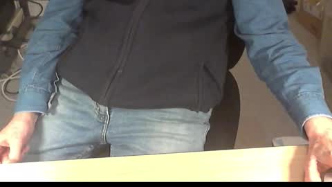 Snapshot of str8_dave chatting on December 2025 07:45:02 PM Dave online show from December 2025 07:45:02 PM