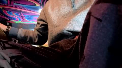 Str8 online show from January 2026 01:37:02 PM