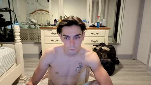 str8whiteboy21 online show from May 2026 04:04:02 PM