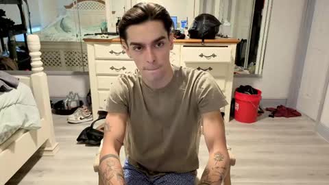 str8whiteboy21 online show from May 2026 02:57:02 PM
