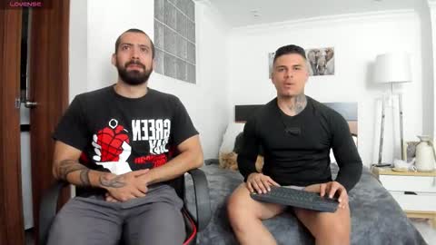 straight__friends online show from February 2026 05:41:01 PM