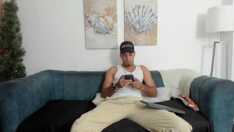 straight__friends online show from March 2026 02:54:02 PM