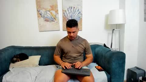 straight__friends online show from April 2026 02:29:01 PM