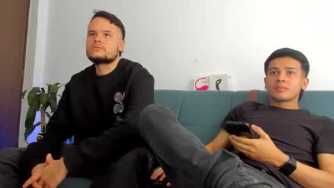 Snapshot of straight_boys_hornys chatting on November 2025 08:23:02 PM straight_boys_hornys online show from November 2025 08:23:02 PM