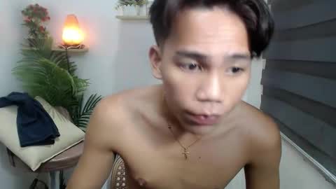 Snapshot of straight_moreno69 chatting on May 2026 12:43:02 PM James online show from May 2026 12:43:02 PM