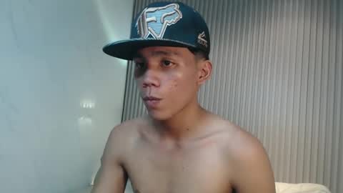 Snapshot of straight_moreno69 chatting on May 2026 09:50:01 AM James online show from May 2026 09:50:01 AM