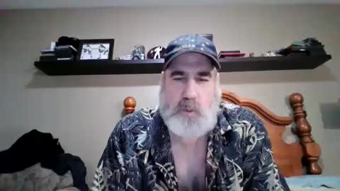 Straightbear4you online show from September 2025 01:17:01 AM