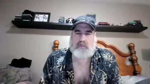 Straightbear4you online show from September 2025 09:31:02 PM