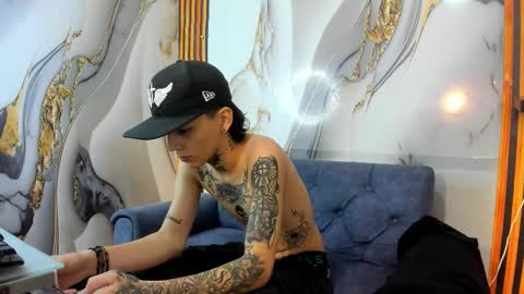 Snapshot of straightboy_nick chatting on October 2025 05:06:01 AM NICK online show from October 2025 05:06:01 AM