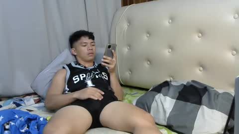 Snapshot of straightguy_asian chatting on February 2025 03:23:02 AM DODONG online show from February 2025 03:23:02 AM
