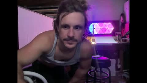 Snapshot of straightishd chatting on April 2026 05:21:01 AM Cowboy Zuhly online show from April 2026 05:21:01 AM
