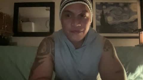 straightsurfer808 online show from November 2025 08:04:01 AM