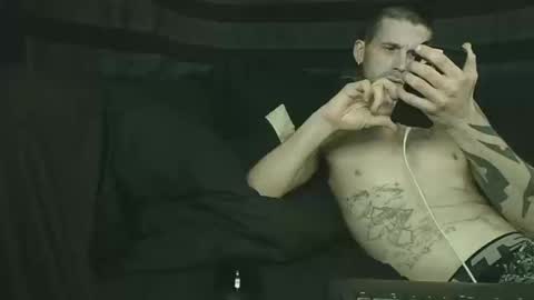 Snapshot of straitpipermann22 chatting on October 2025 01:06:01 AM straitpipermann22 online show from October 2025 01:06:01 AM