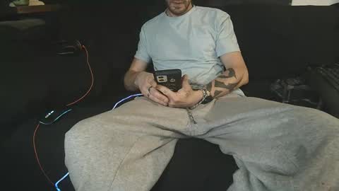 Snapshot of straitpipermann22 chatting on October 2025 06:14:02 AM straitpipermann22 online show from October 2025 06:14:02 AM