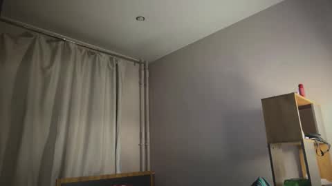 Snapshot of stralght_twinks chatting on February 2026 09:04:01 PM Ray online show from February 2026 09:04:01 PM