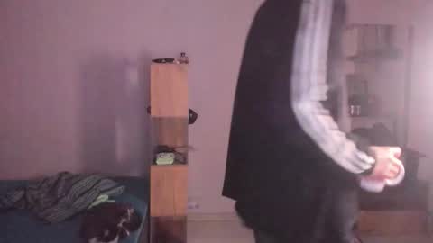 Snapshot of stralght_twinks chatting on March 2026 05:17:01 PM Ray online show from March 2026 05:17:01 PM