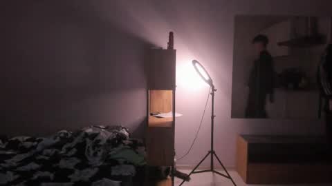 Snapshot of stralght_twinks chatting on April 2026 05:30:02 PM Ray online show from April 2026 05:30:02 PM