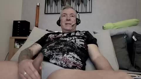 Stranger online show from April 2026 09:02:02 PM