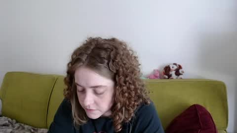 Strawberrylotsacake online show from May 2026 04:48:02 PM