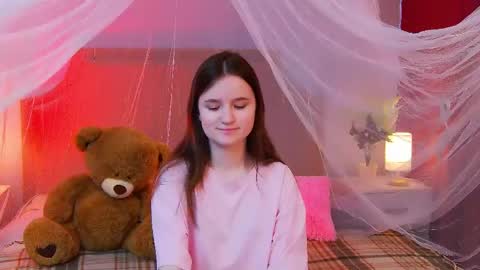 Snapshot of strawbunnybite chatting on May 2026 02:44:01 PM Bunny online show from May 2026 02:44:01 PM