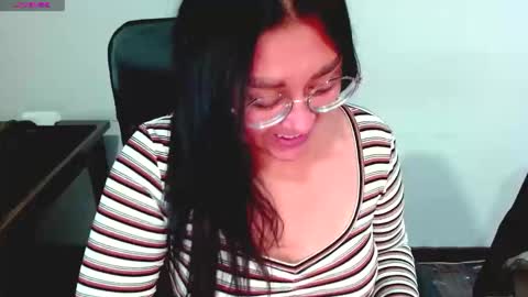 Snapshot of strawlux chatting on February 2026 02:34:02 AM strawlux online show from February 2026 02:34:02 AM