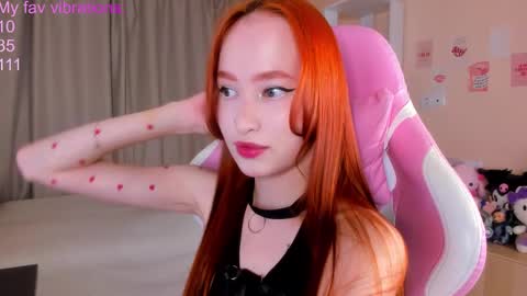 Snapshot of strawwberrry chatting on September 2025 07:35:01 PM Alisha Like is the best gift 3 online show from September 2025 07:35:01 PM