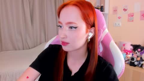 Snapshot of strawwberrry chatting on September 2025 08:44:01 PM Alisha Like is the best gift 3 online show from September 2025 08:44:01 PM