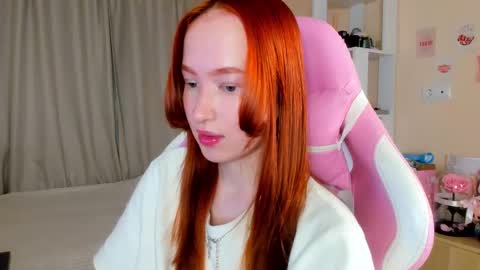 Snapshot of strawwberrry chatting on October 2025 07:56:02 PM Alisha Like is the best gift 3 online show from October 2025 07:56:02 PM