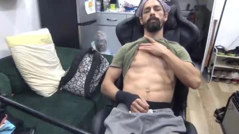 Snapshot of stringin69 chatting on March 2026 09:27:02 AM stringin69 online show from March 2026 09:27:02 AM