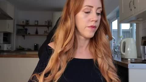 Amorina online show from June 2026 09:29:01 AM