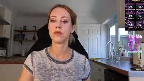 Amorina online show from June 2026 09:14:02 AM