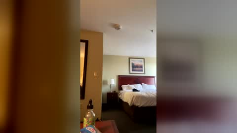 Snapshot of strokeherpokeher chatting on December 2025 02:34:01 PM strokeherpokeher online show from December 2025 02:34:01 PM